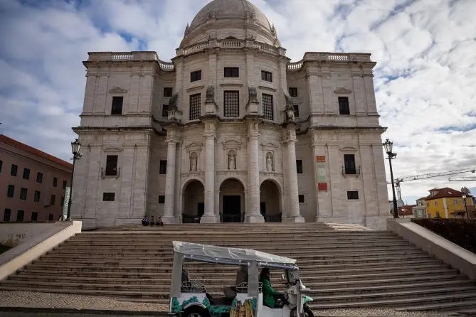 Entdecken Sie Lissabon mit dem Tuk Tuk: Drei unverzichtbare Routen!