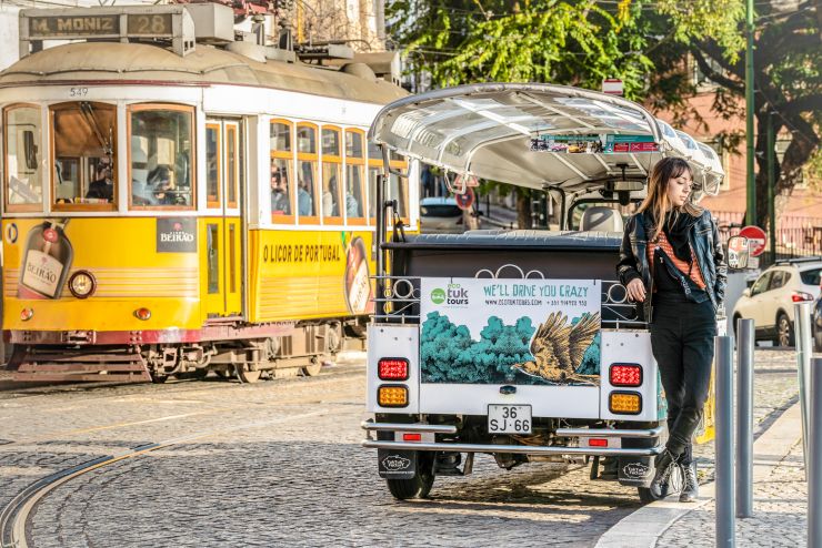 Follow the Tram 28 5