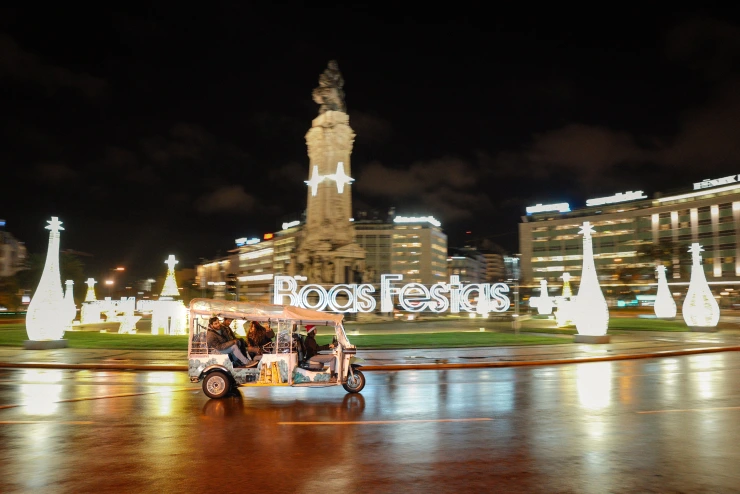 Christmas Lights Tuk-Tuk 3