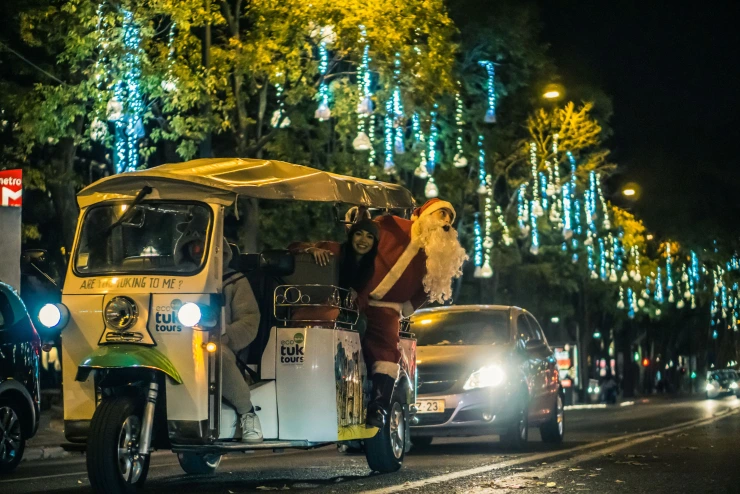 Christmas Lights Tuk-Tuk 11