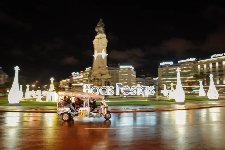 Christmas Lights Tuk-Tuk 3